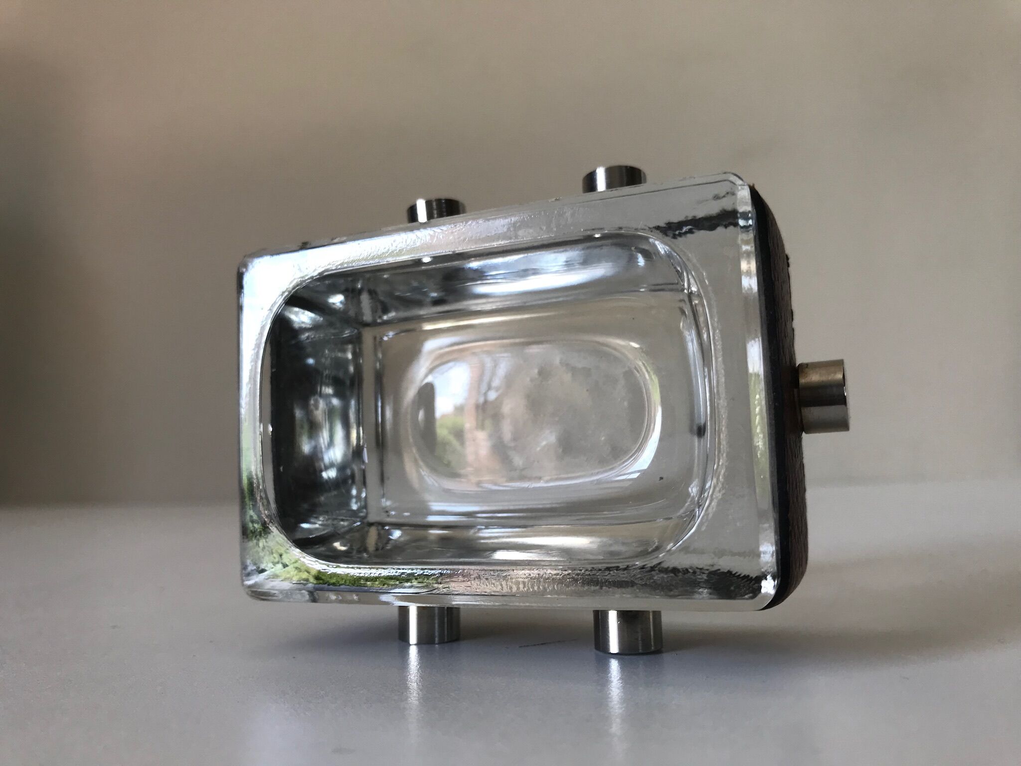 Cendrier cuir et verre moderniste design annees 50 60