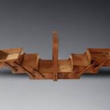 Petite travailleuse en bois vintage