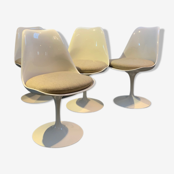 Set de 4 chaises pivotantes par Eero Saarinen pour Knoll circa 1970
