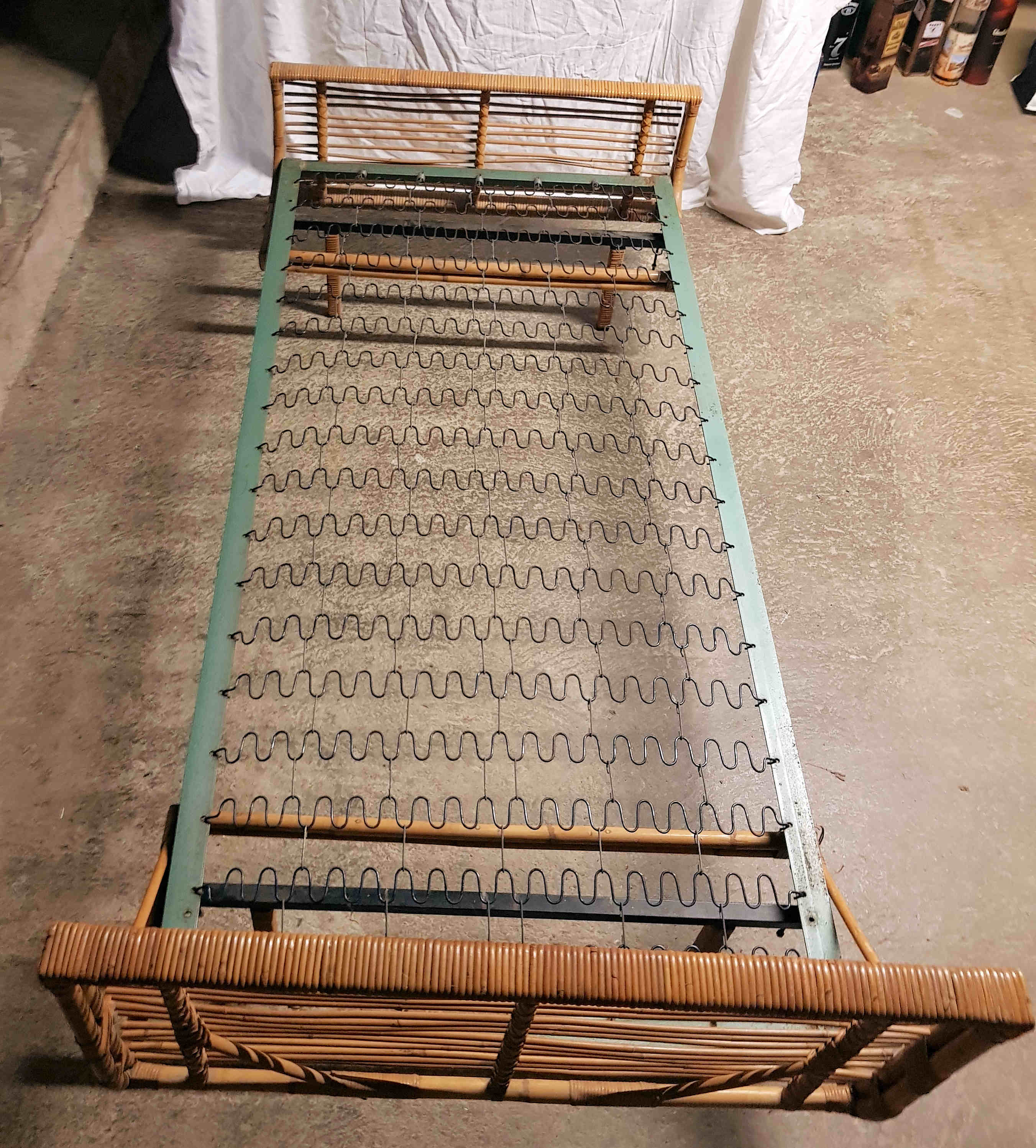 Rattan bed 50s