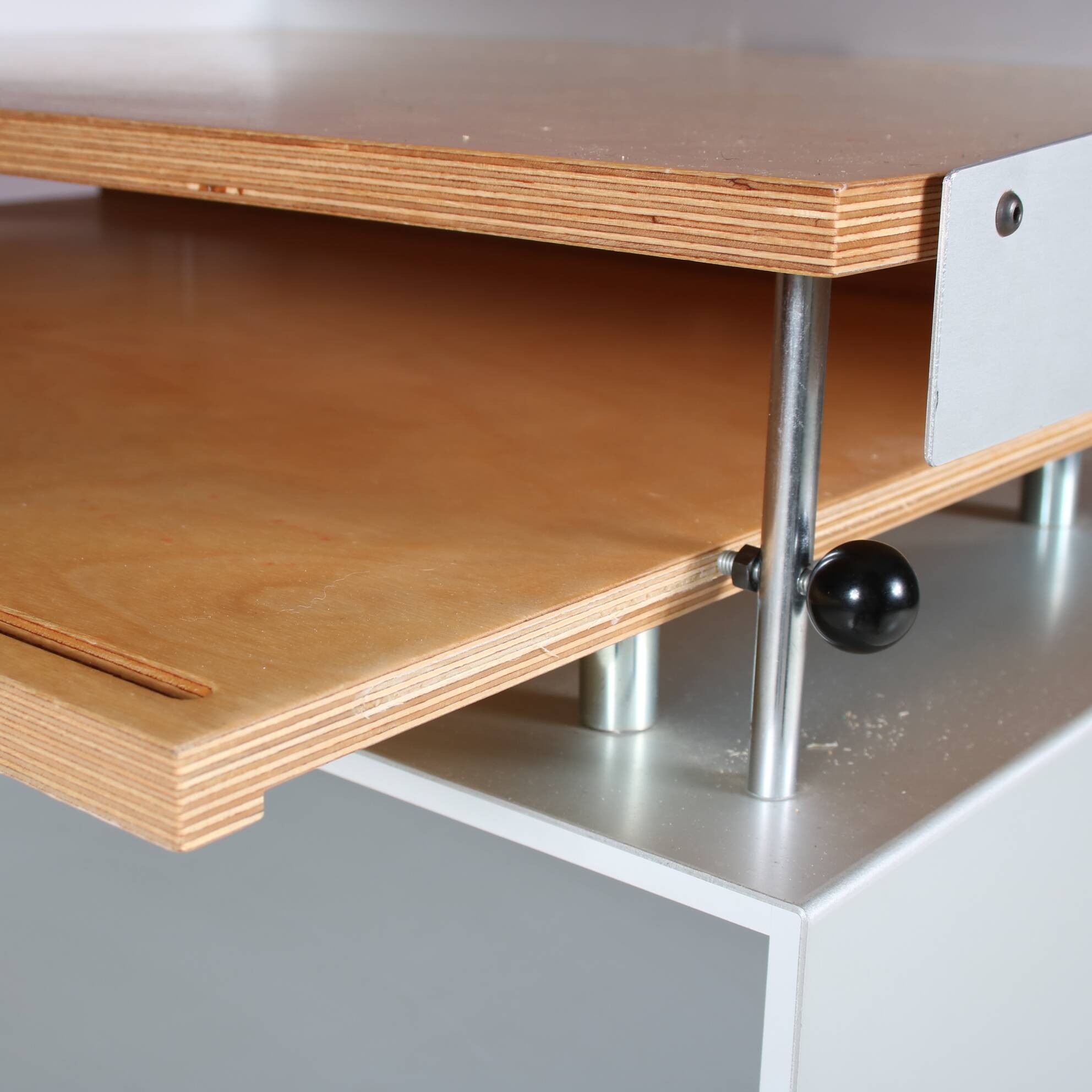 1990s Mobile “Uni” desk by Alinea, Switzerland