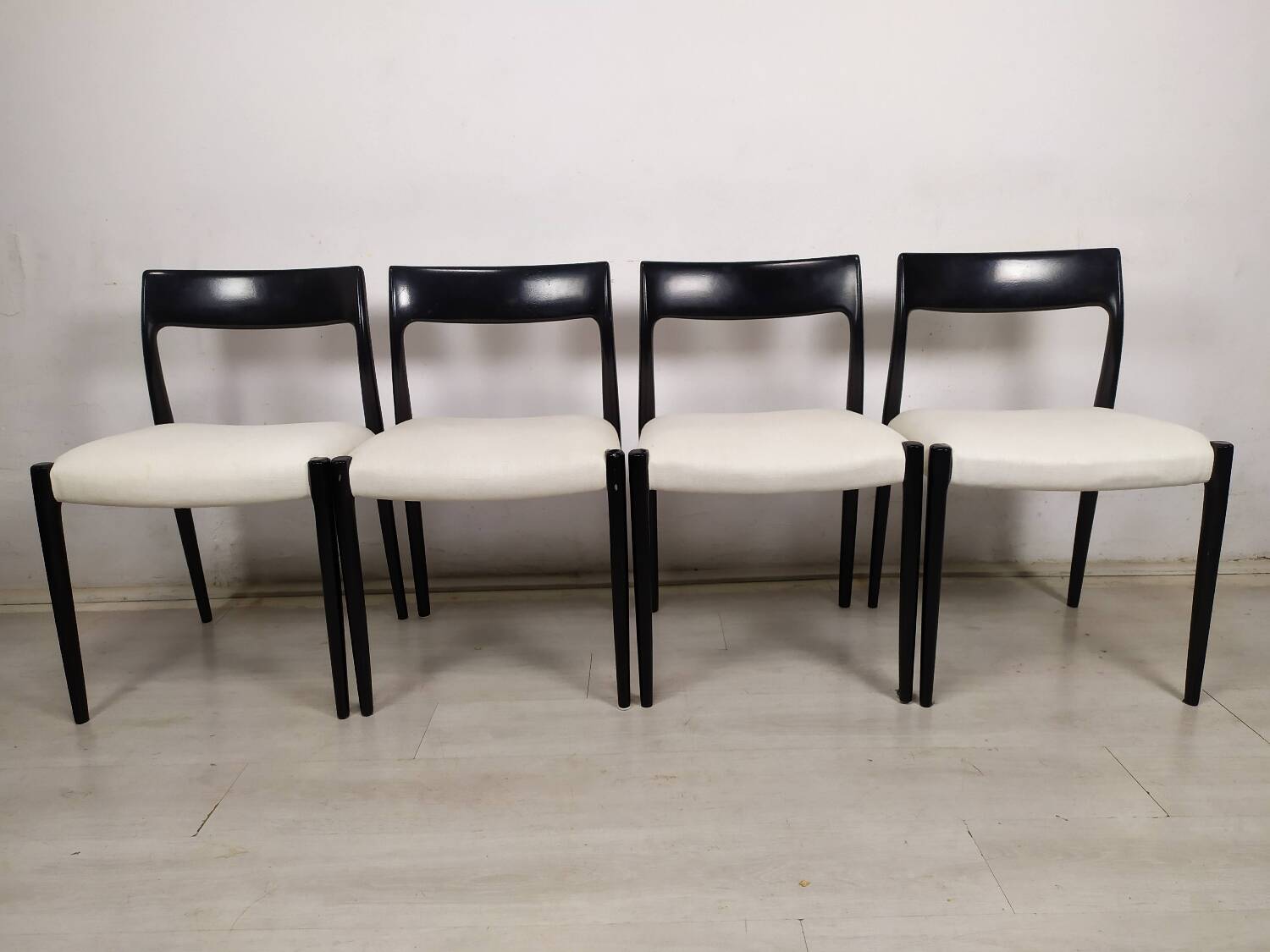 4 Scandinavian chairs