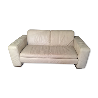 Natuzzi design sofa in cream leather