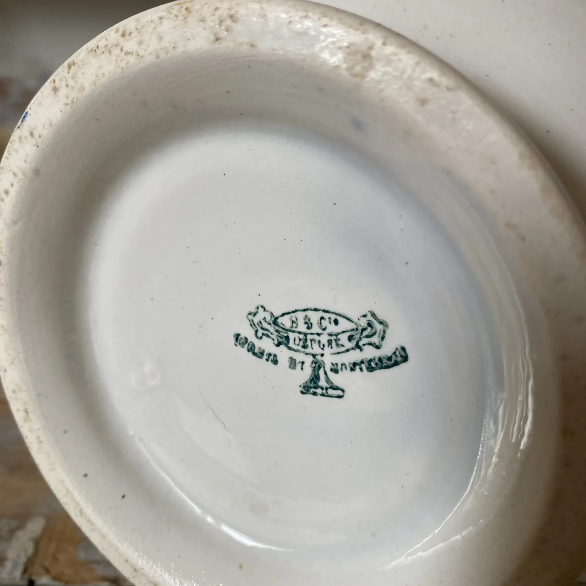 Old pitcher in ironstone Creil and Montereau Barluet (1876-1884)
