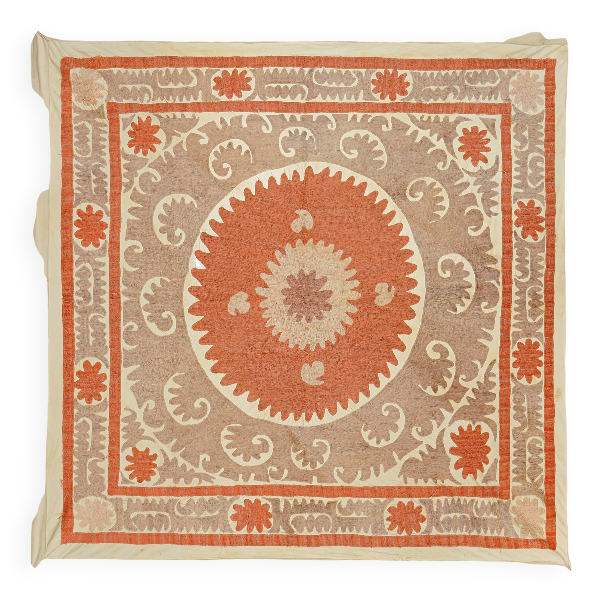 Vintage Turkish hand-knotted rug 140x145 cm