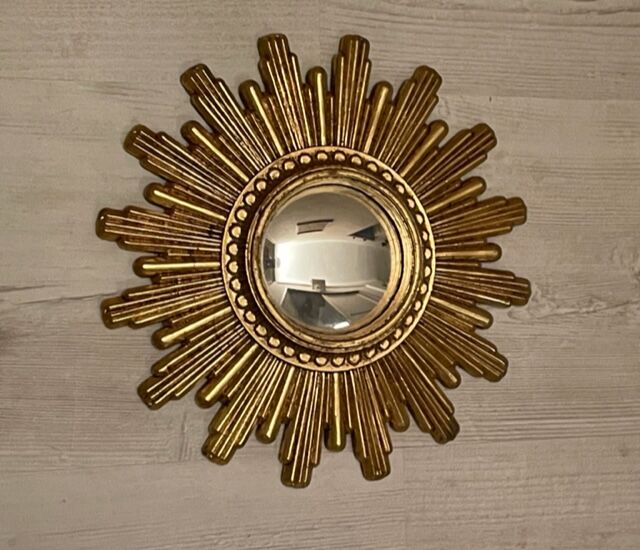 Miroir soleil bombé, golden resin, 1960