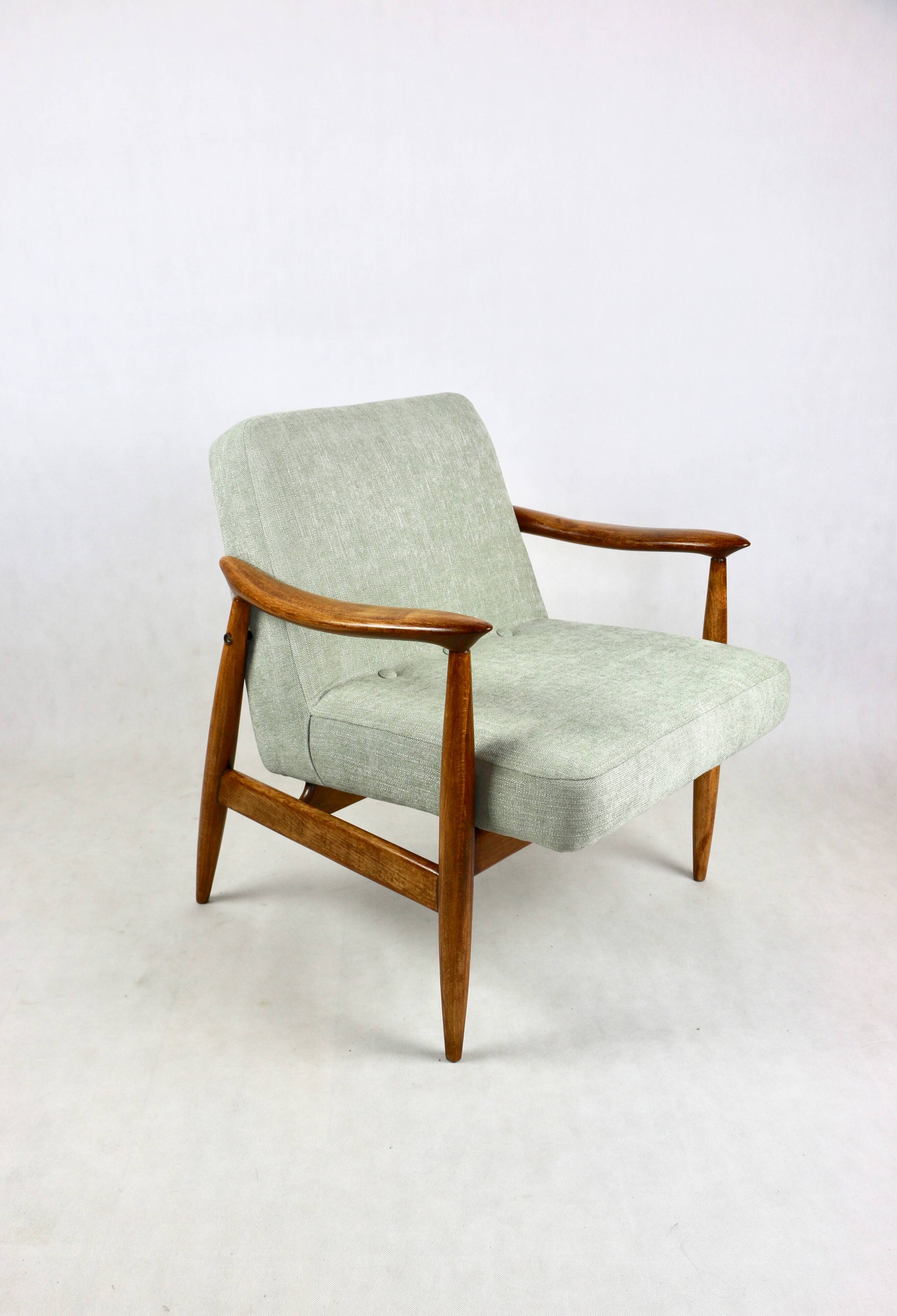 Vintage armchair GFM 300-202 design J.Kedziorek Loft 70s vintage light green