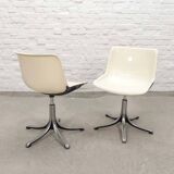 White Osvaldo Borsani 'Modus' Fiberglass and Aluminium Desk Side Chairs 70s