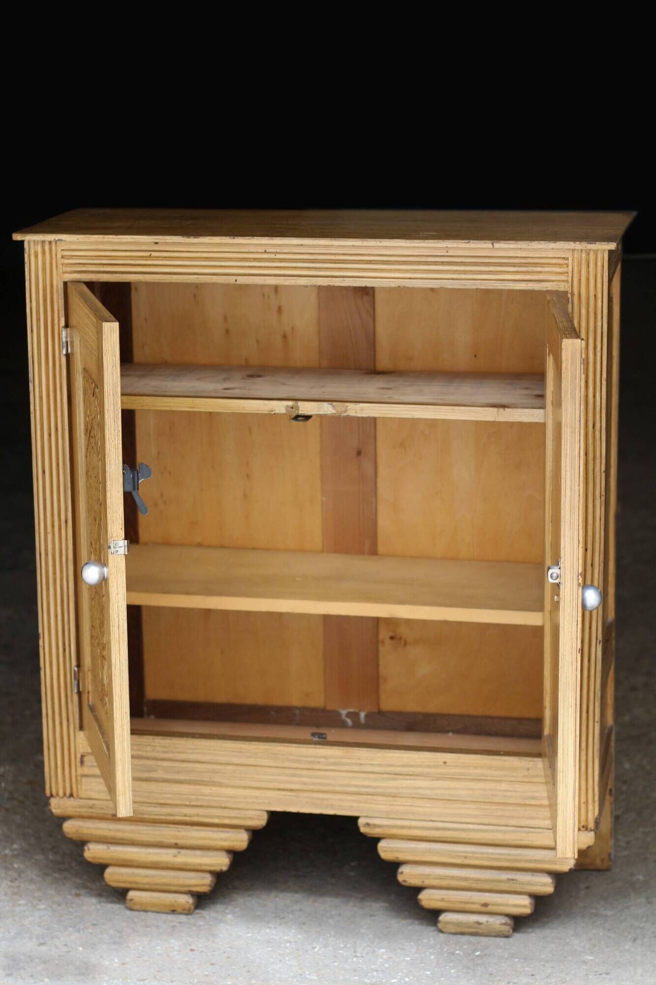 Adorable Art Deco furniture (circa 1920-30). Beautiful patina.