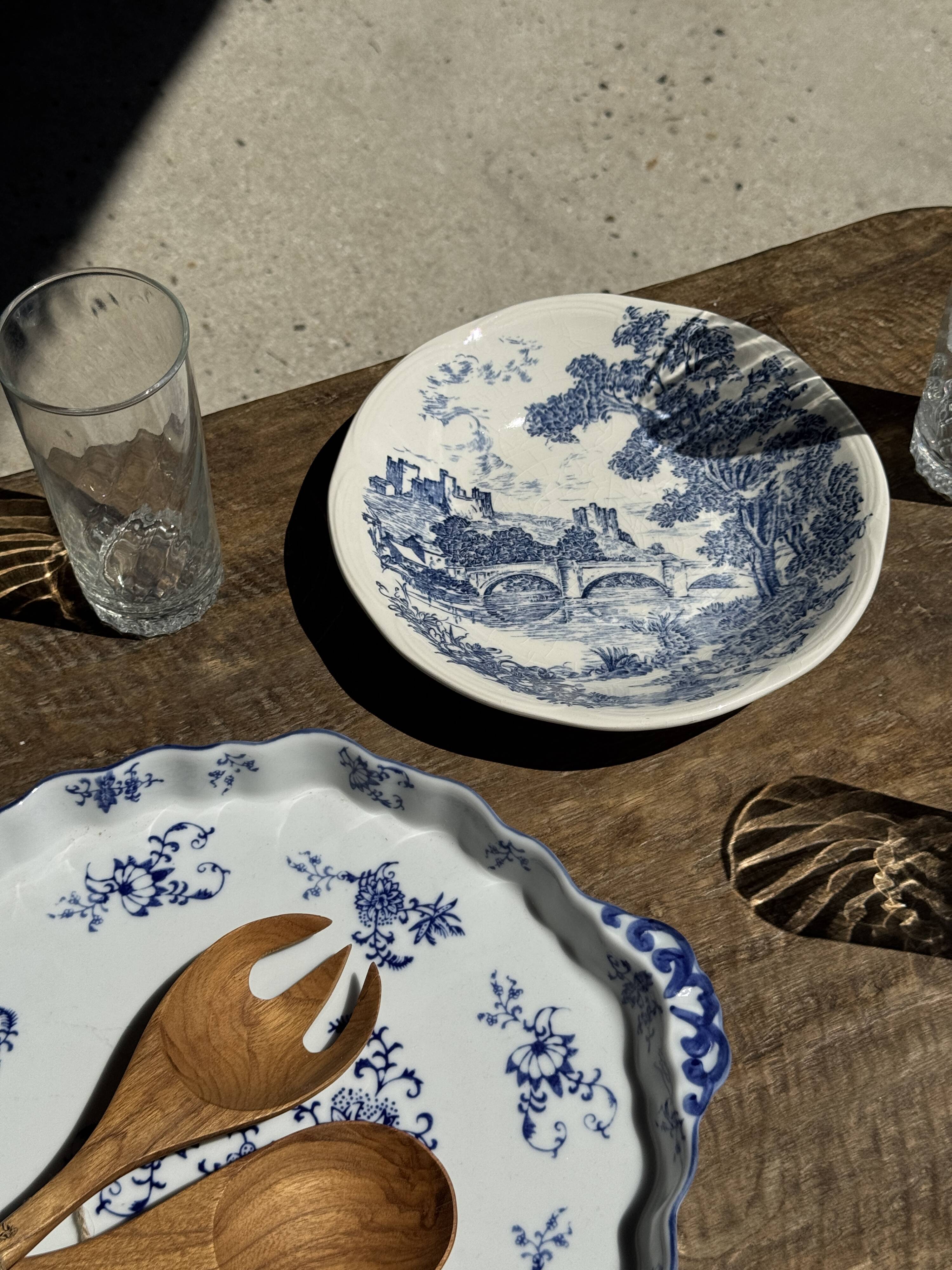 Small deep Gien earthenware plate with blue landscape motif D21.5