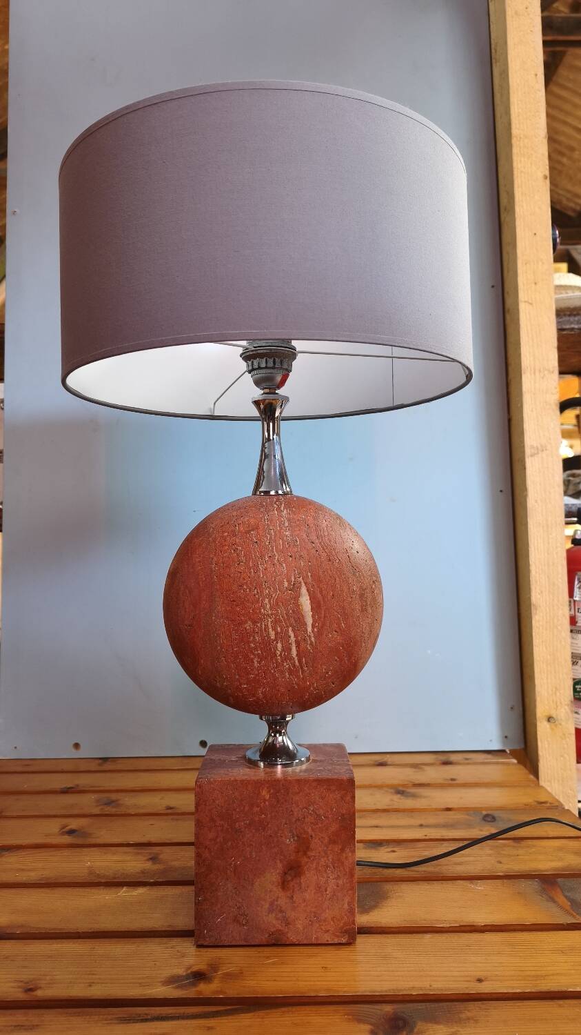 Lampe à poser en marbre rouge - style Barbier 1970