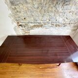 Extendable dining table compass feet