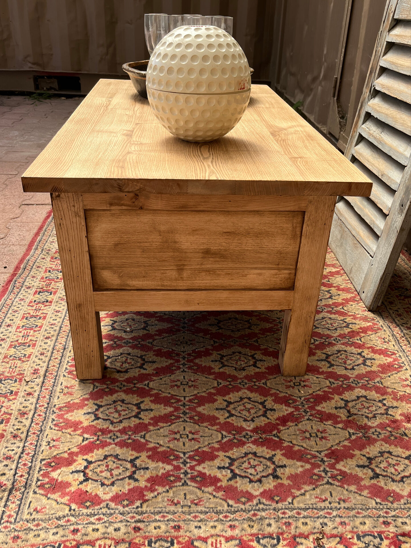 Coffee table with two drawers