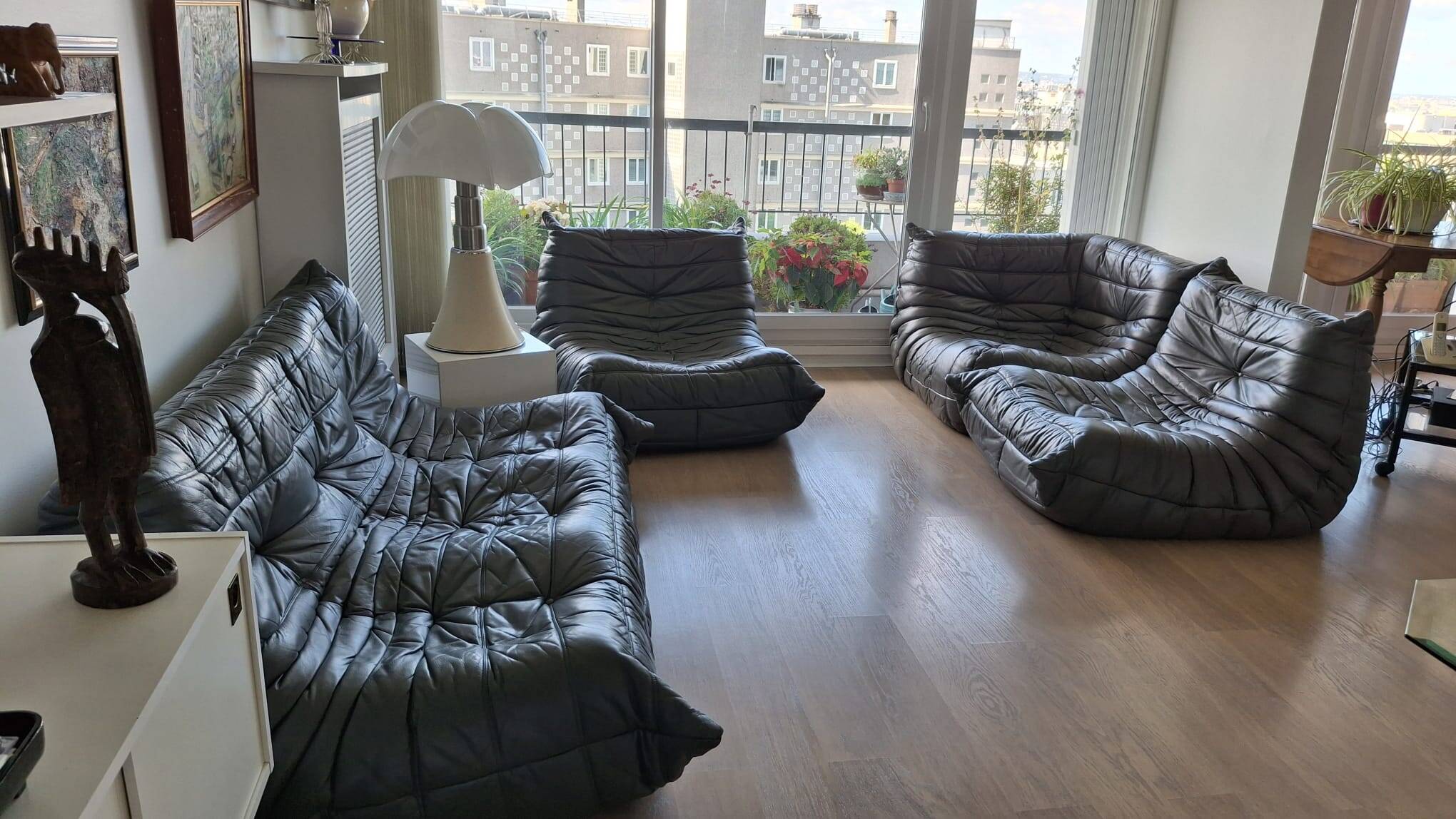 Vintage original Togo leather set – Ligne Roset with tags