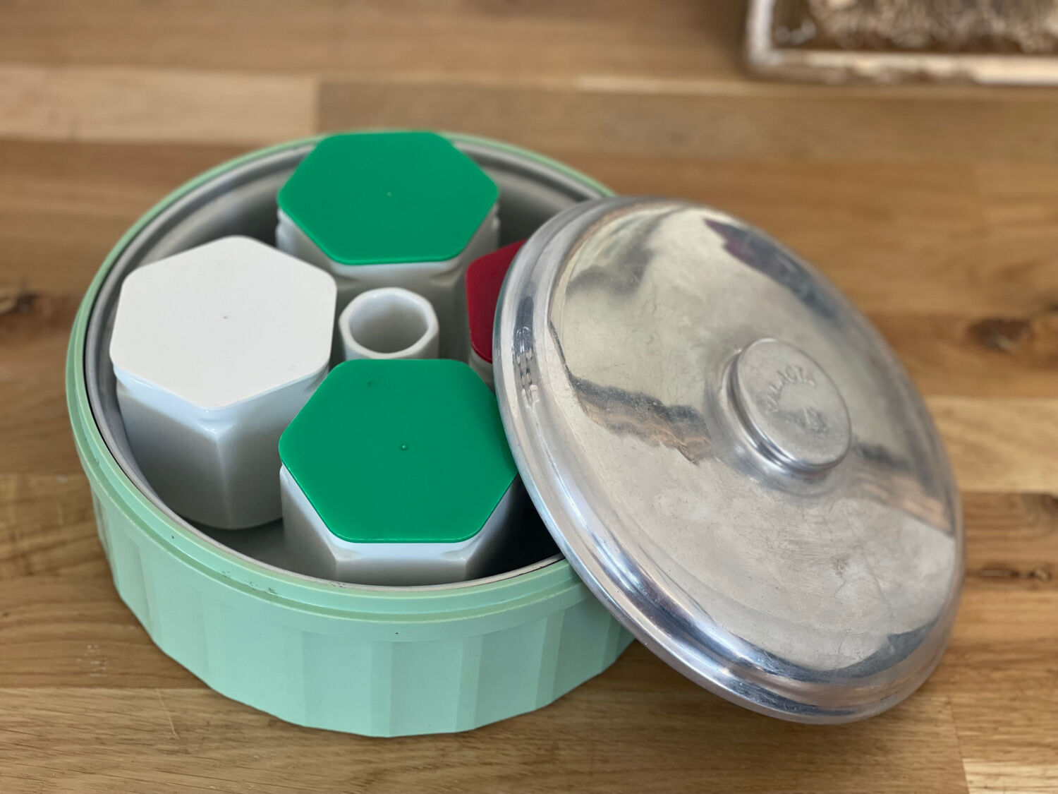 Yogurt maker Yalactia 1950