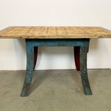 Table à manger industrielle bleue, années 1960