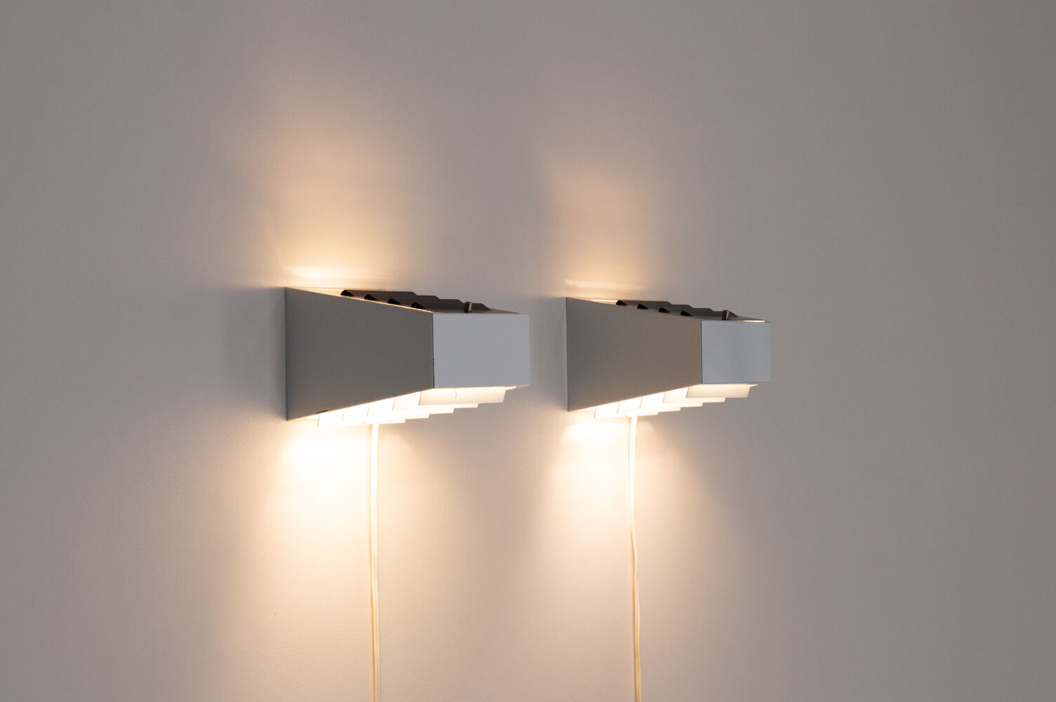 Set of 2 bedside / wall lamps C-1586 by Raak Amsterdam, Netherlands 60s
