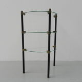 Shelf with 3 glass plates