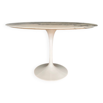 Knoll Saarinen D120 Arabescato table matt