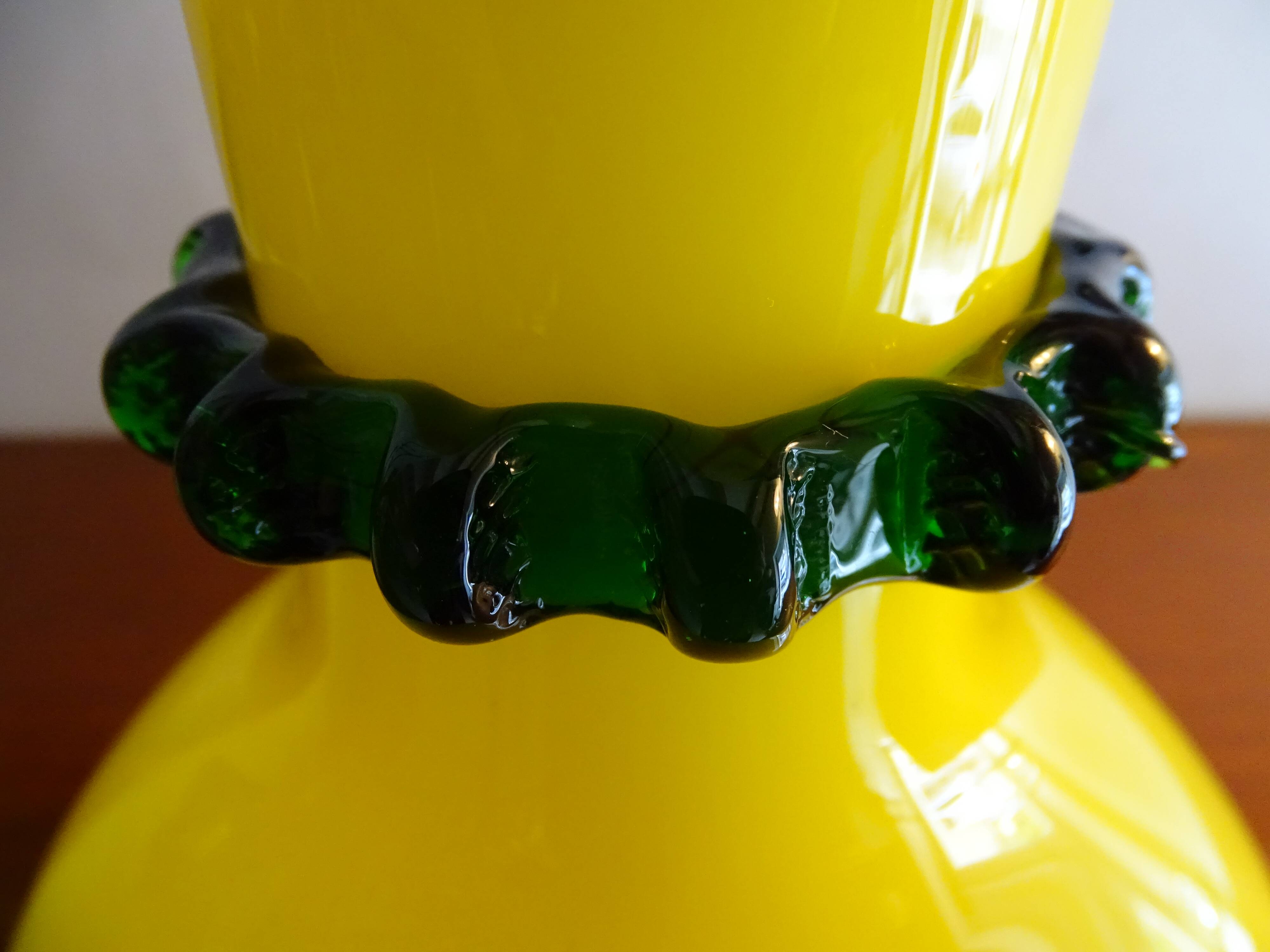 Vase ball glass murano lemon yellow