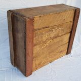 Old workshop box in solid wood with marking / 4 kg