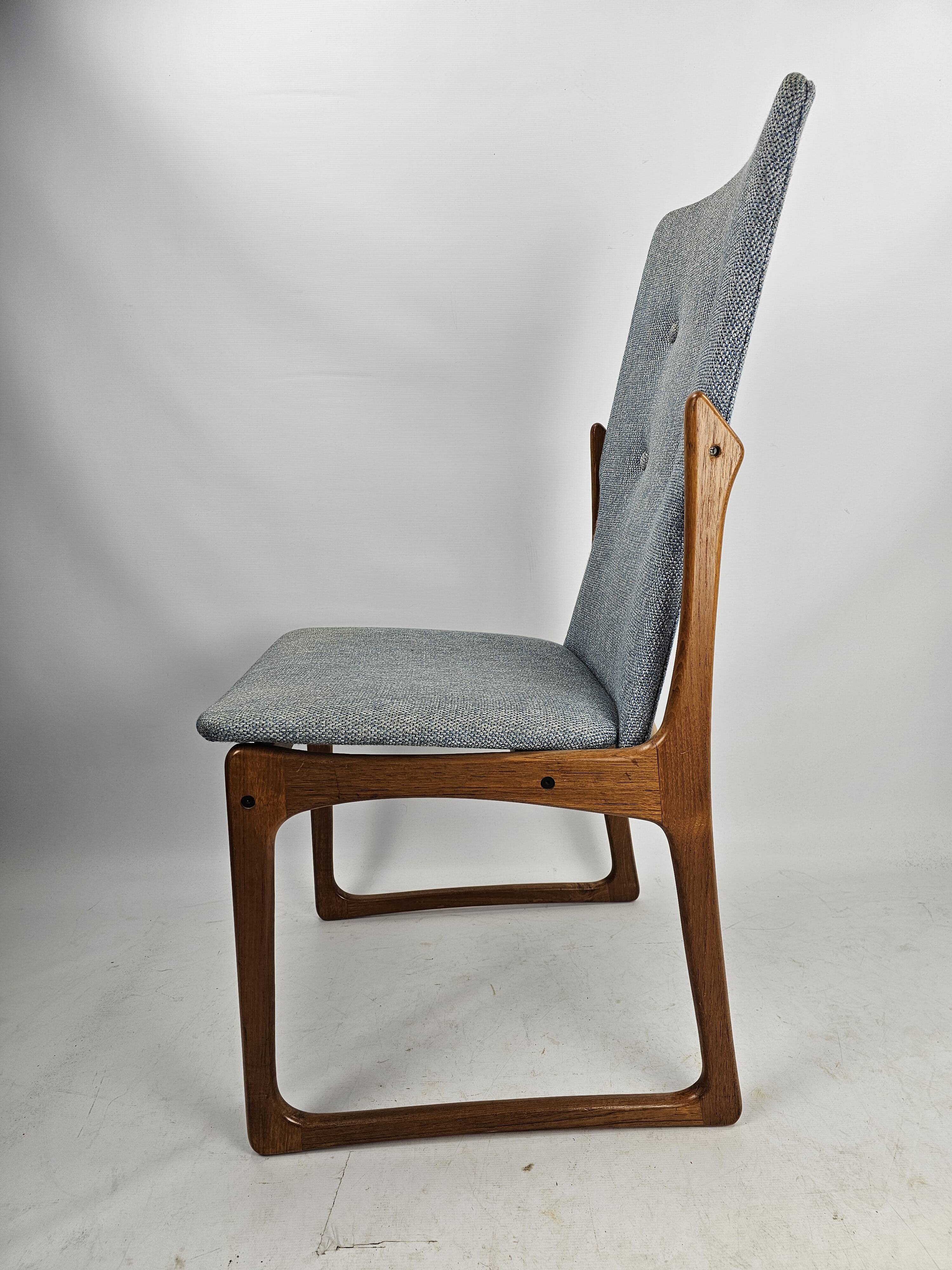 Set of 4 vintage solid wood chairs - Vamdrup 1960