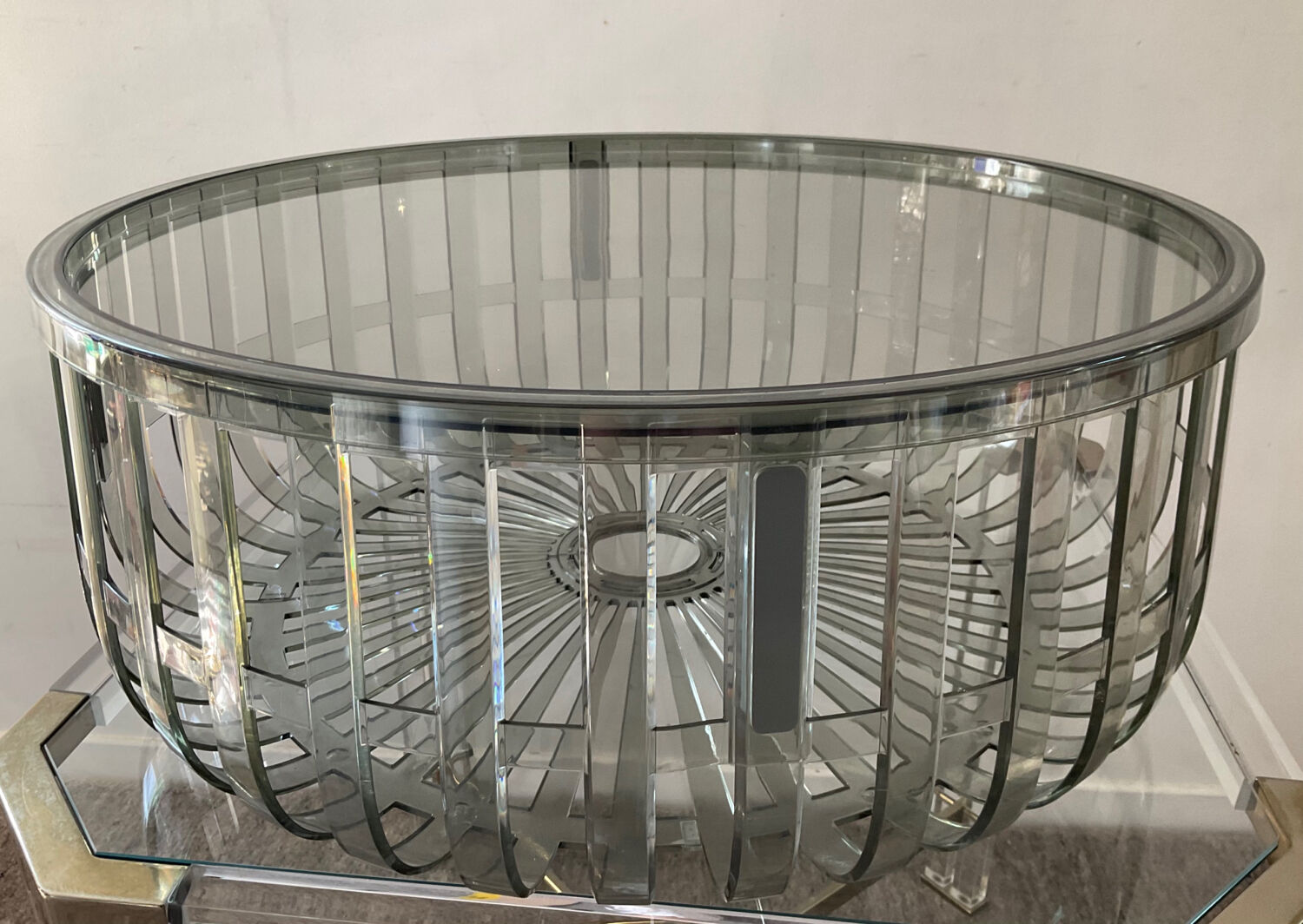 Kartell coffee table by Ronan and Erwan Bouroullec