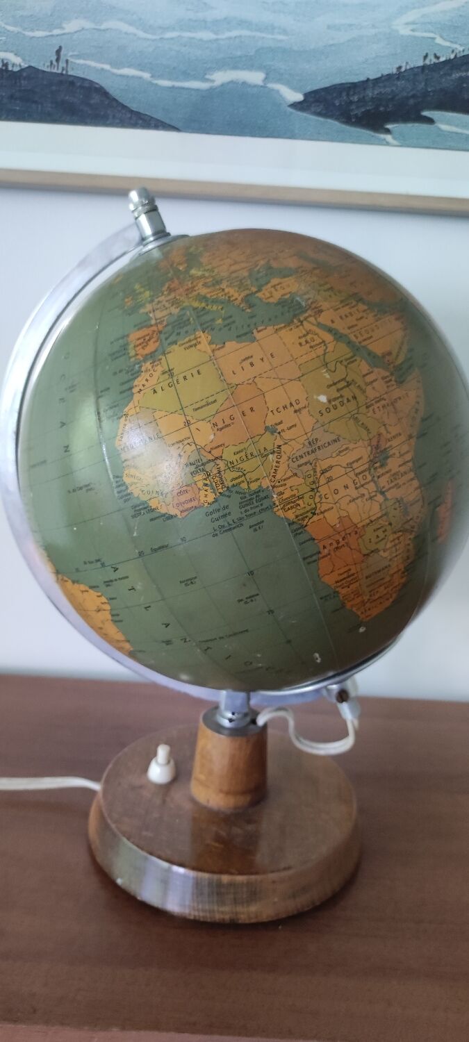 Räth luminous globe