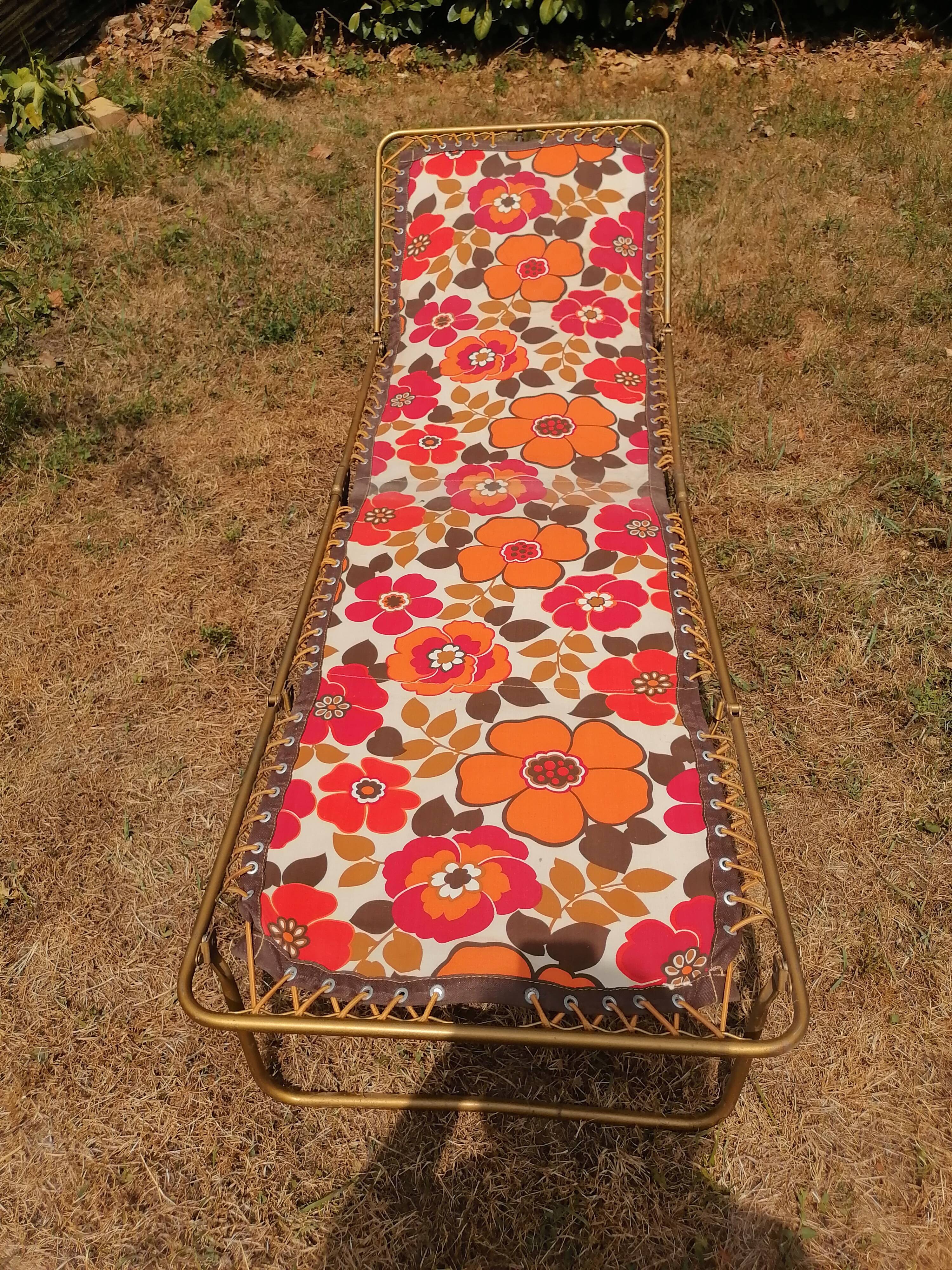 Folding bed lafuma vintage flowers