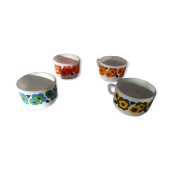 4 large Lotus Arcopal chocolate cups