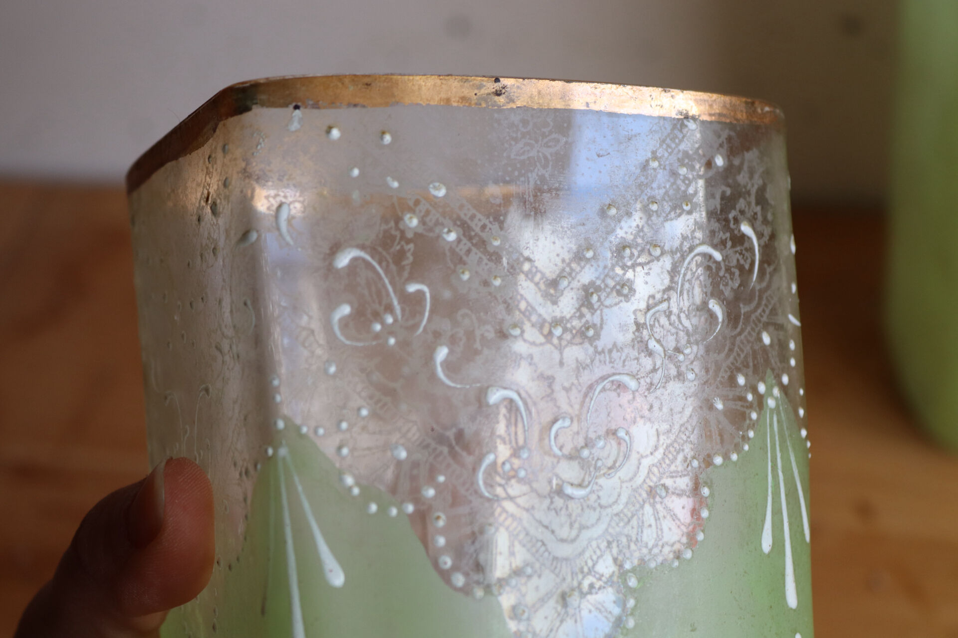 Paire de vases anciens en verre fin XIXe art nouveau