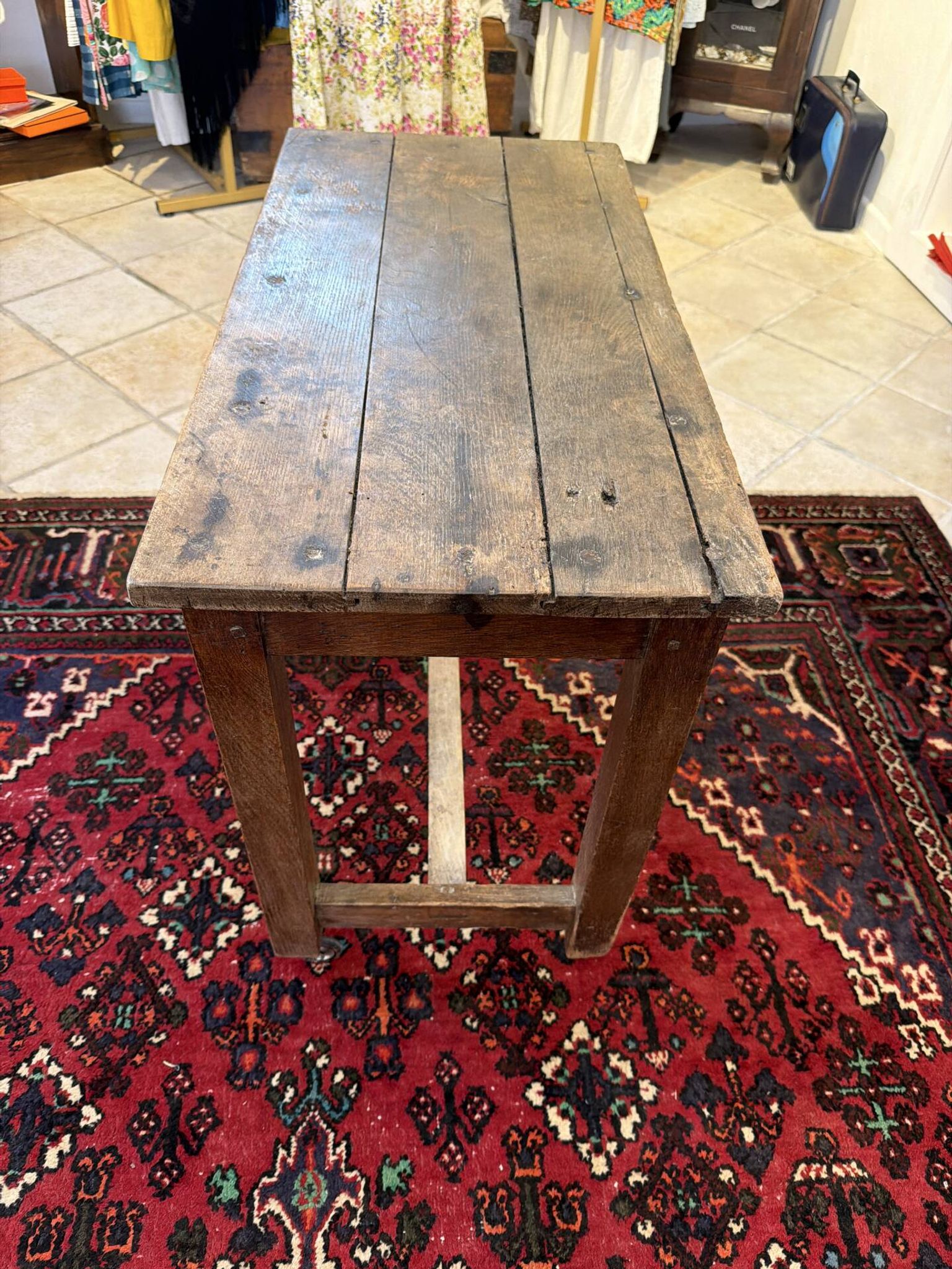 Small antique farmhouse table in solid wood – Authentic patina