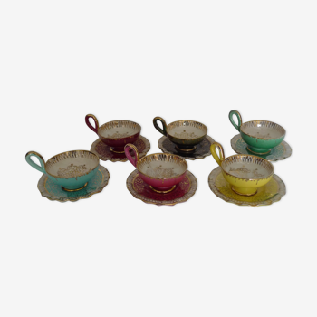 Serie de 6 tasses et sous-tasses colorées années 60