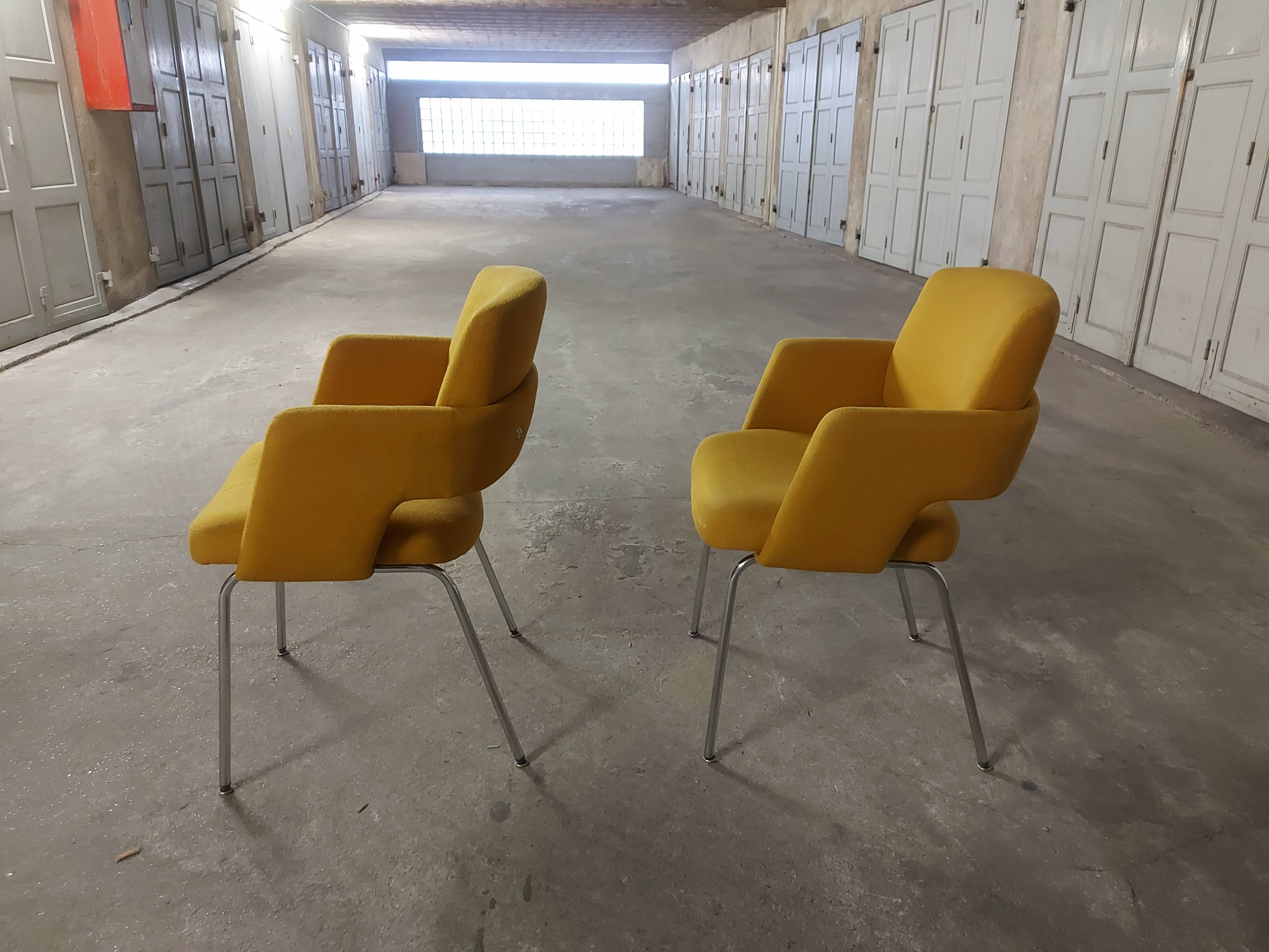 Pair of vintage conference chairs