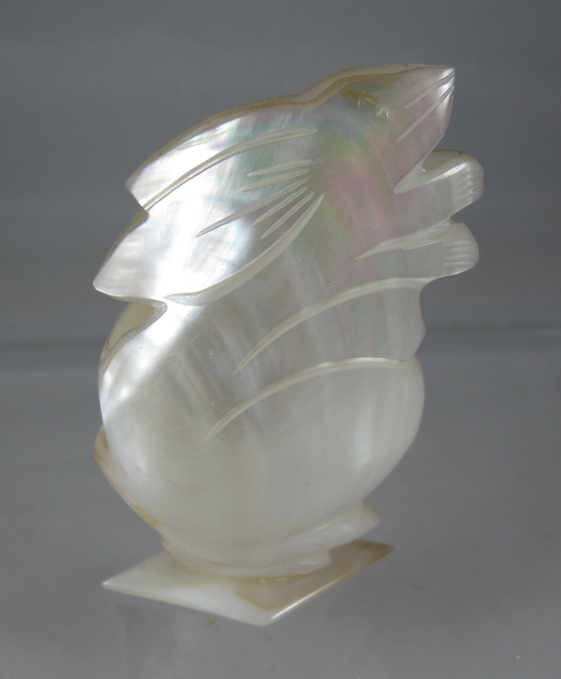 Mother-of-pearl vase