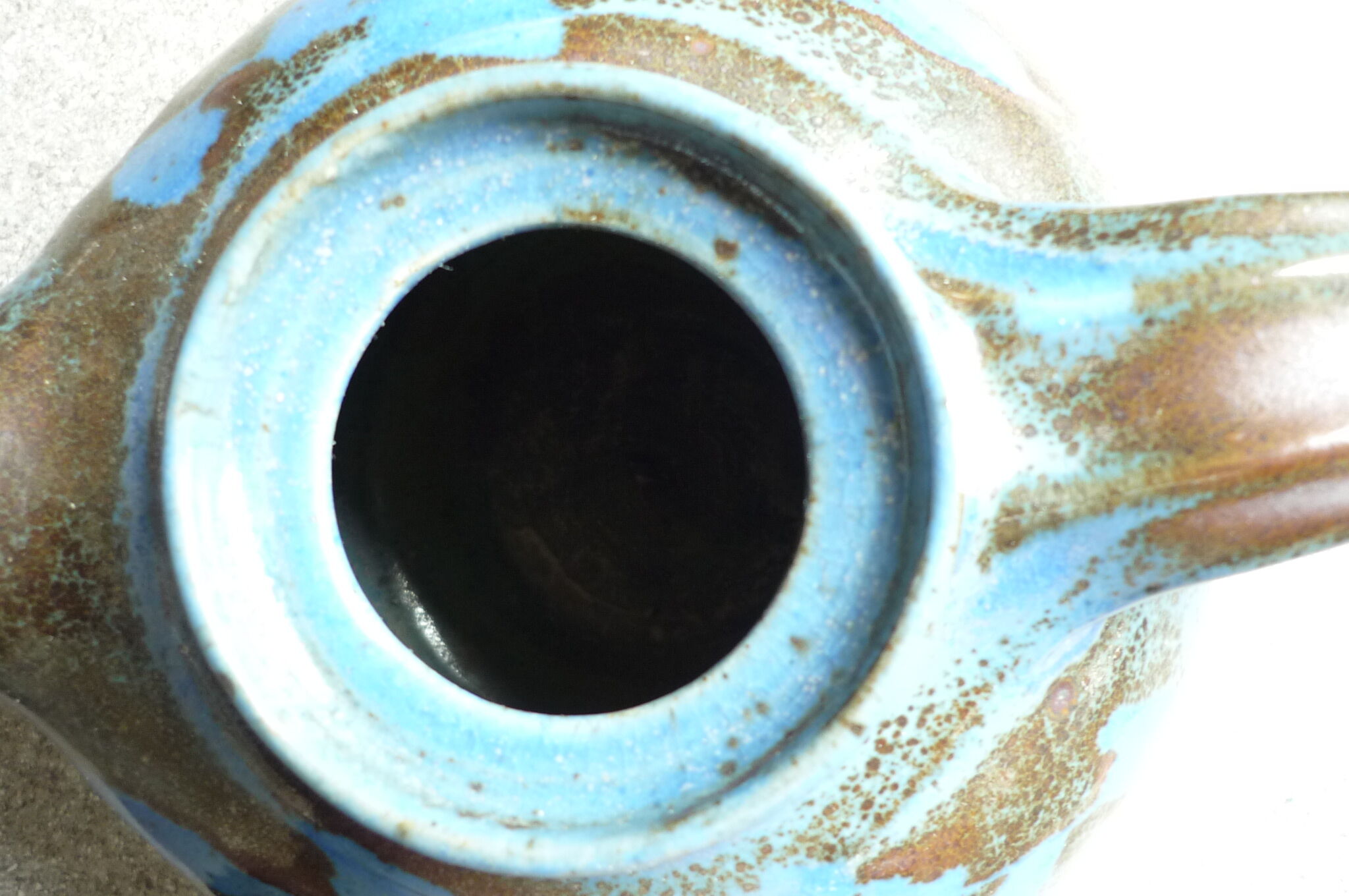 Vernified and flamed sandstone teapot, and its milk pot