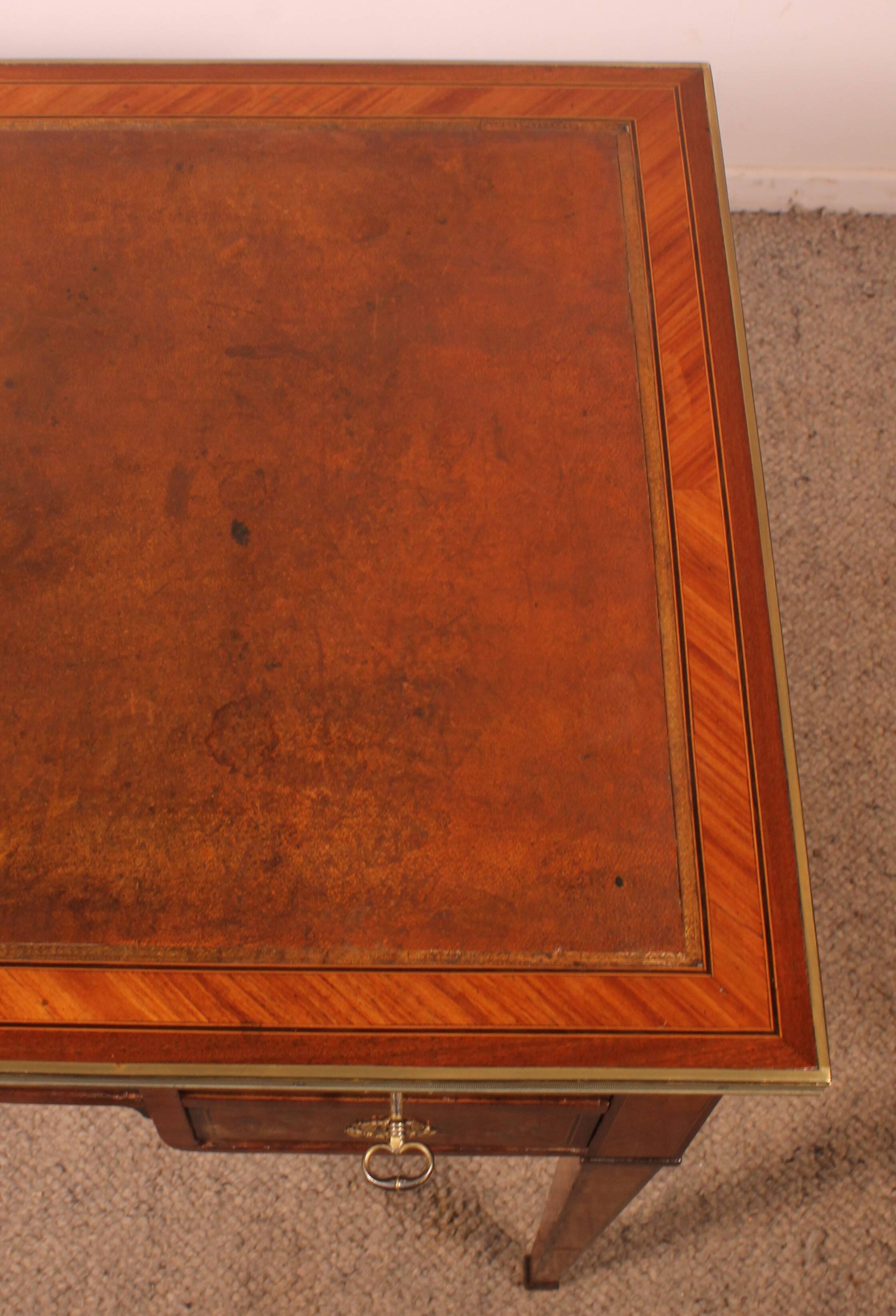 Bureau Plat Louis XVI En Bois De Rose