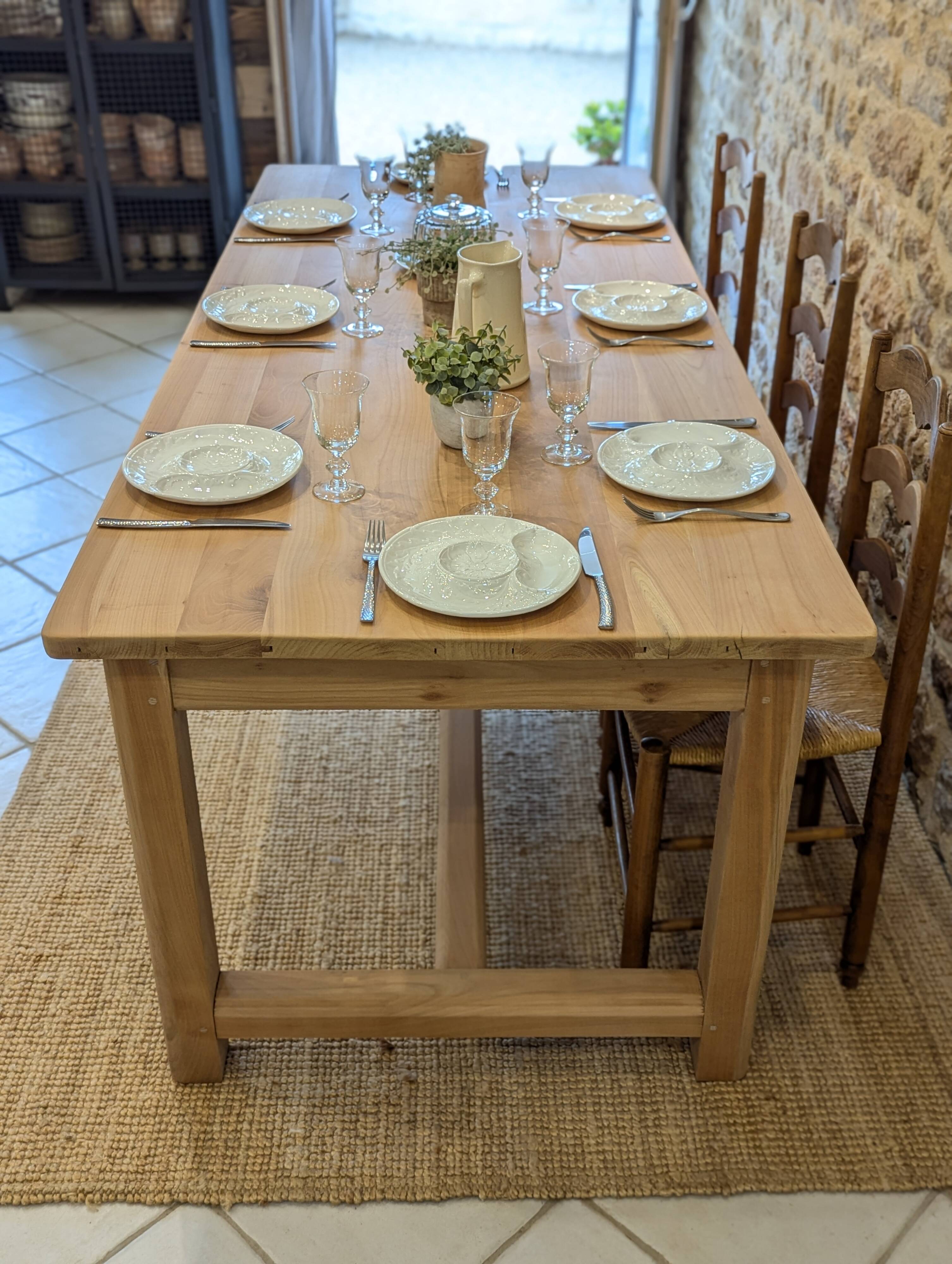 Farm table