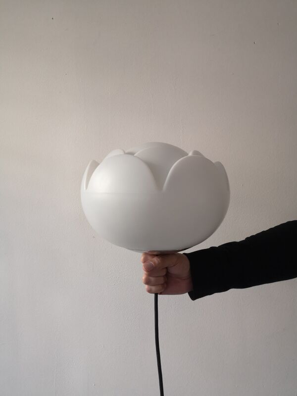 Suspension opaline fleur vintage Seerose De peill & Putzler, 1970