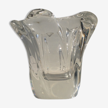 Vase en cristal blanc transparent signé Daum France