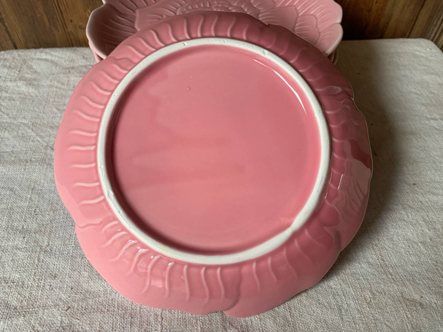 Pink flower earthenware plates