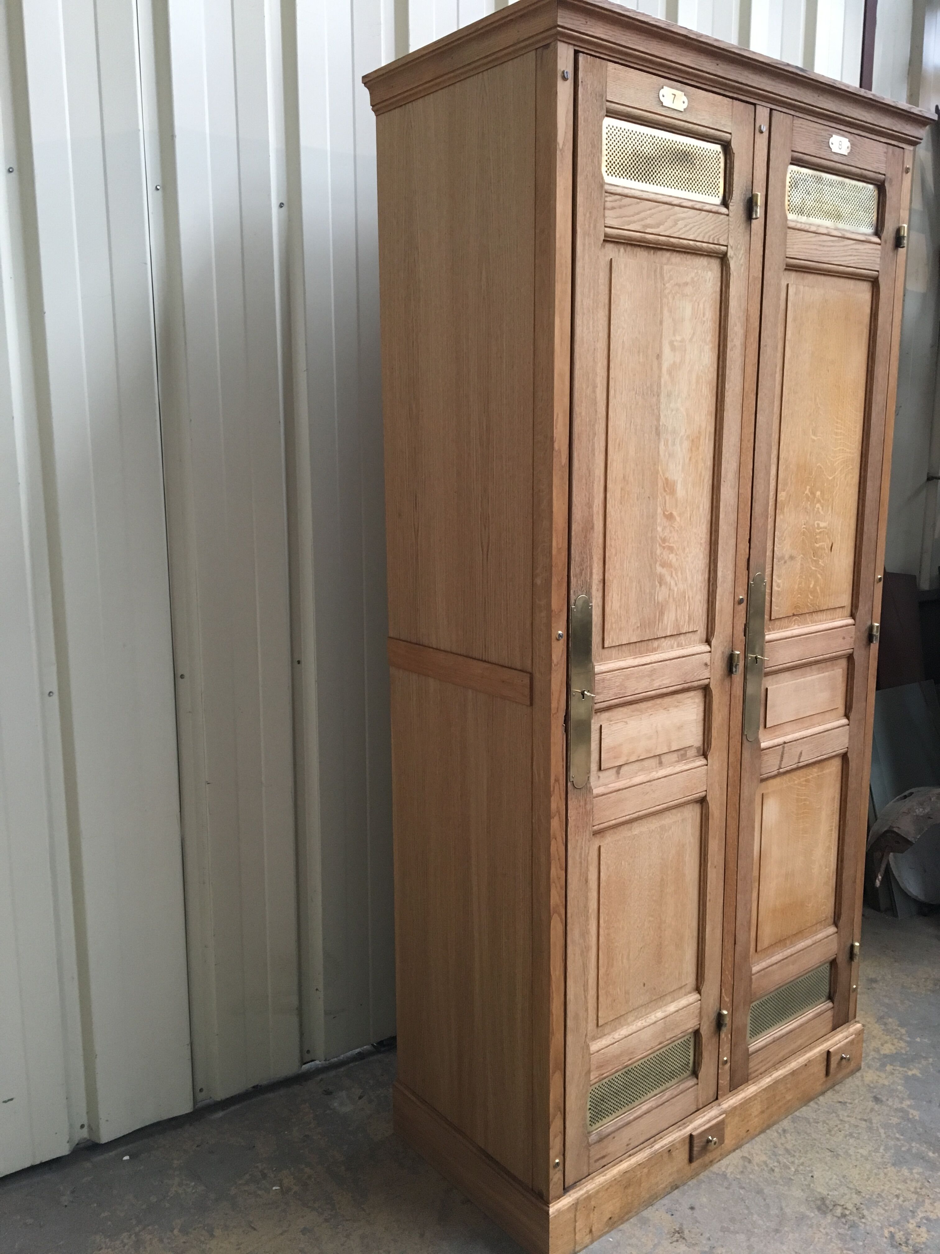 Former Bank of France 2 oak cabinet