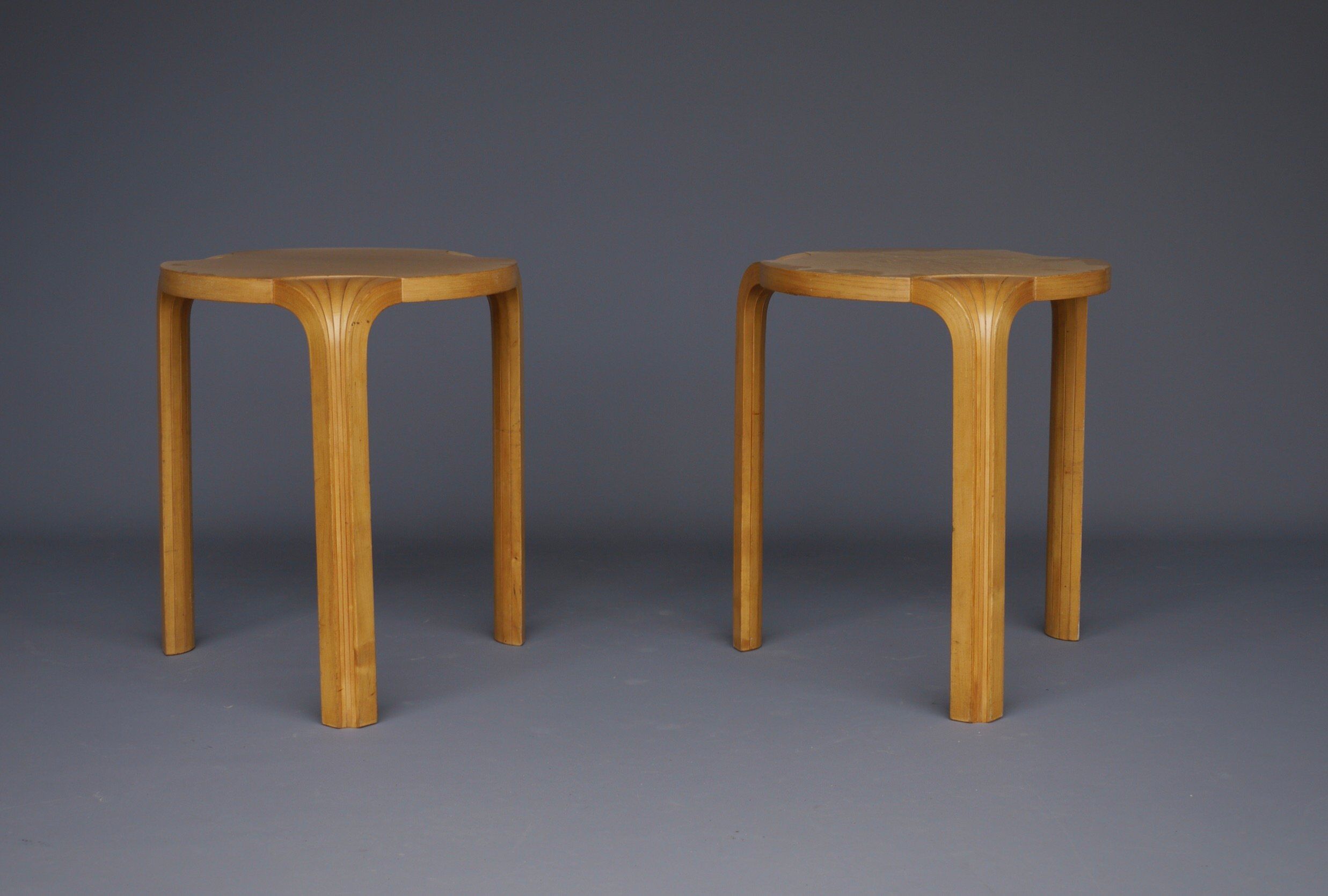 2 tabourets modèle X600 par Alvar Aalto pour Artek, 1960s