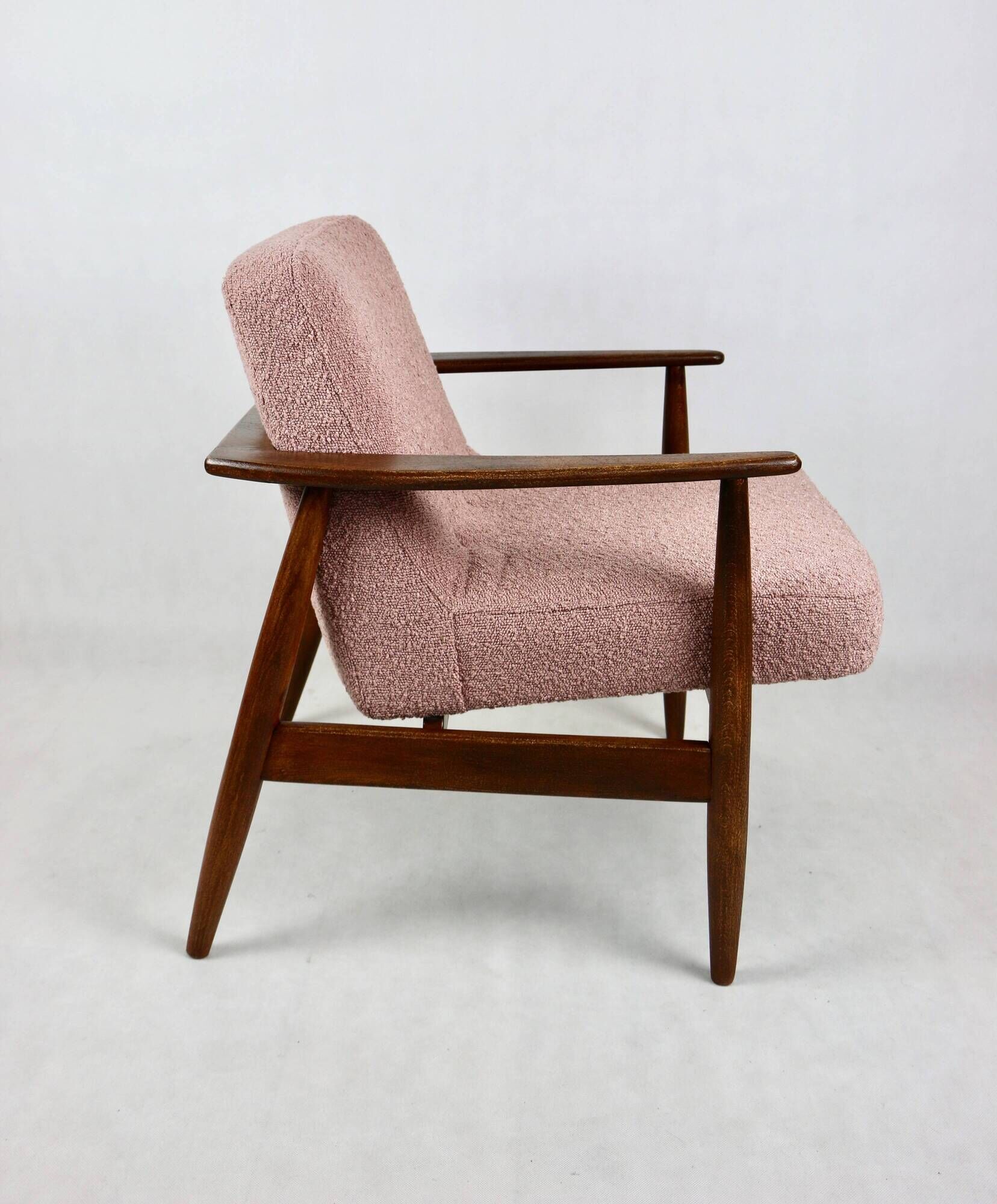 Pink Boucle GFM63 Lounge Chair by J. Kedziorek, 1970s