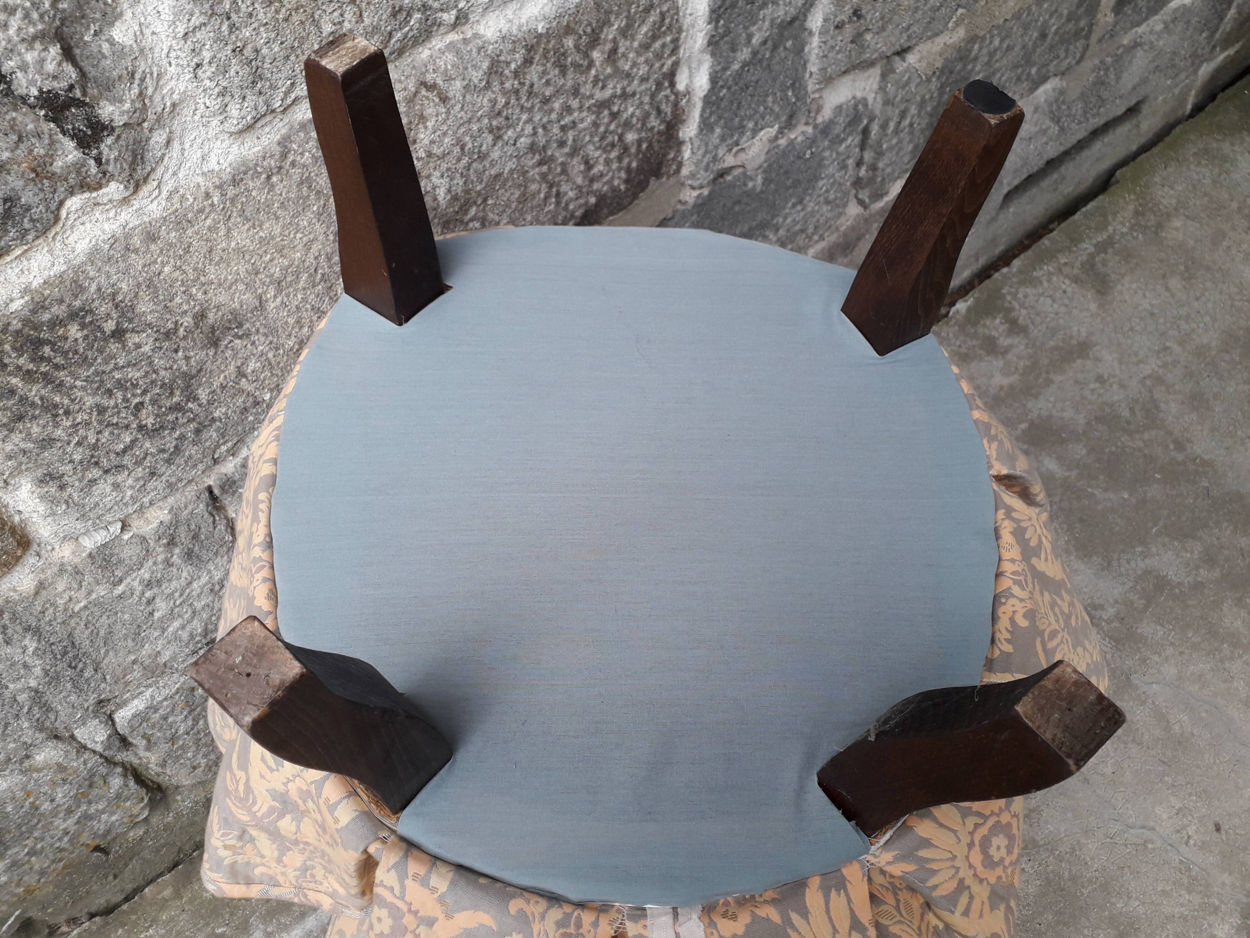 Pair of toad chairs