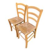 2 solid wood kitchen chairs with straw in a country style