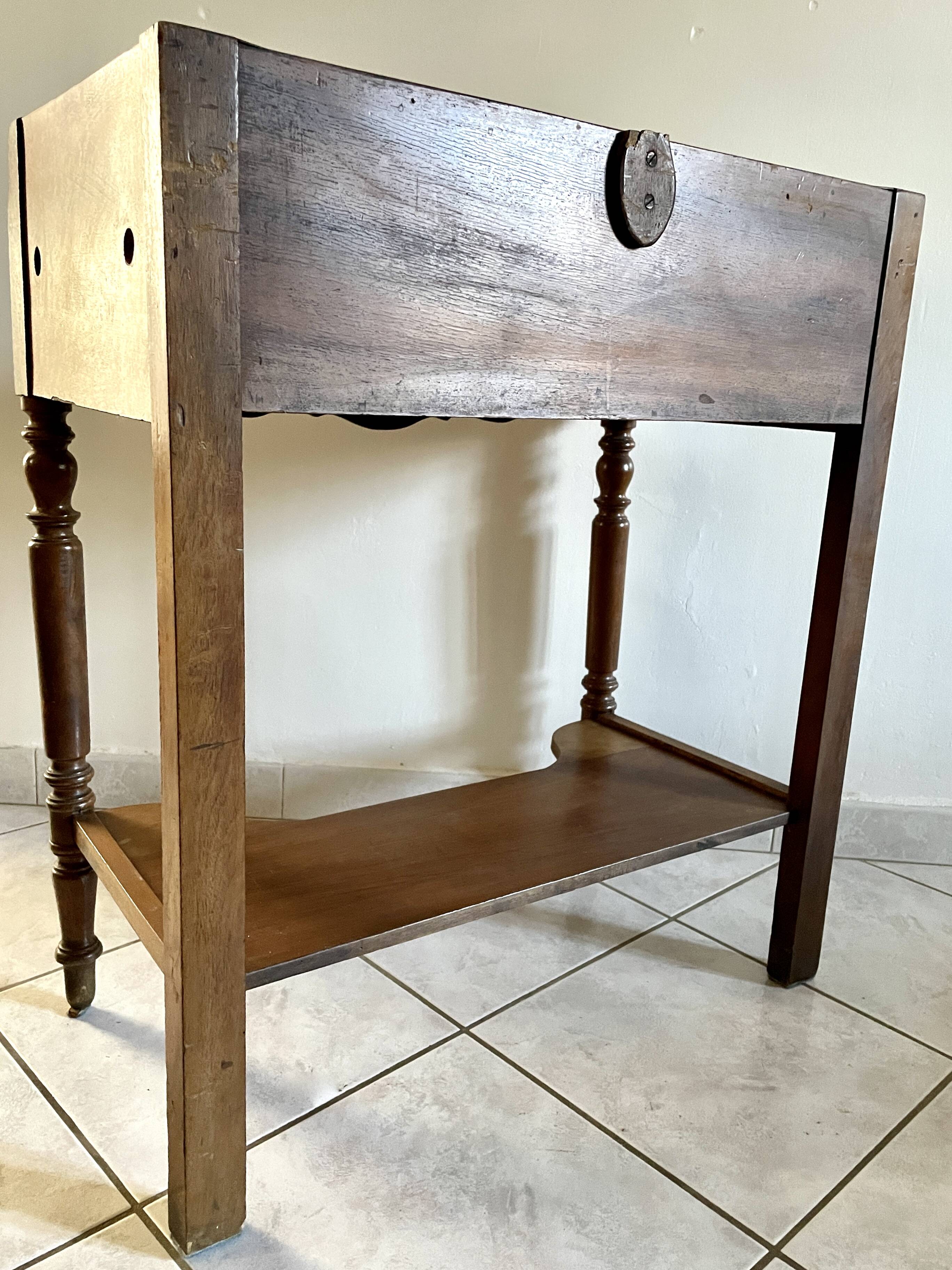 White marble vanity unit