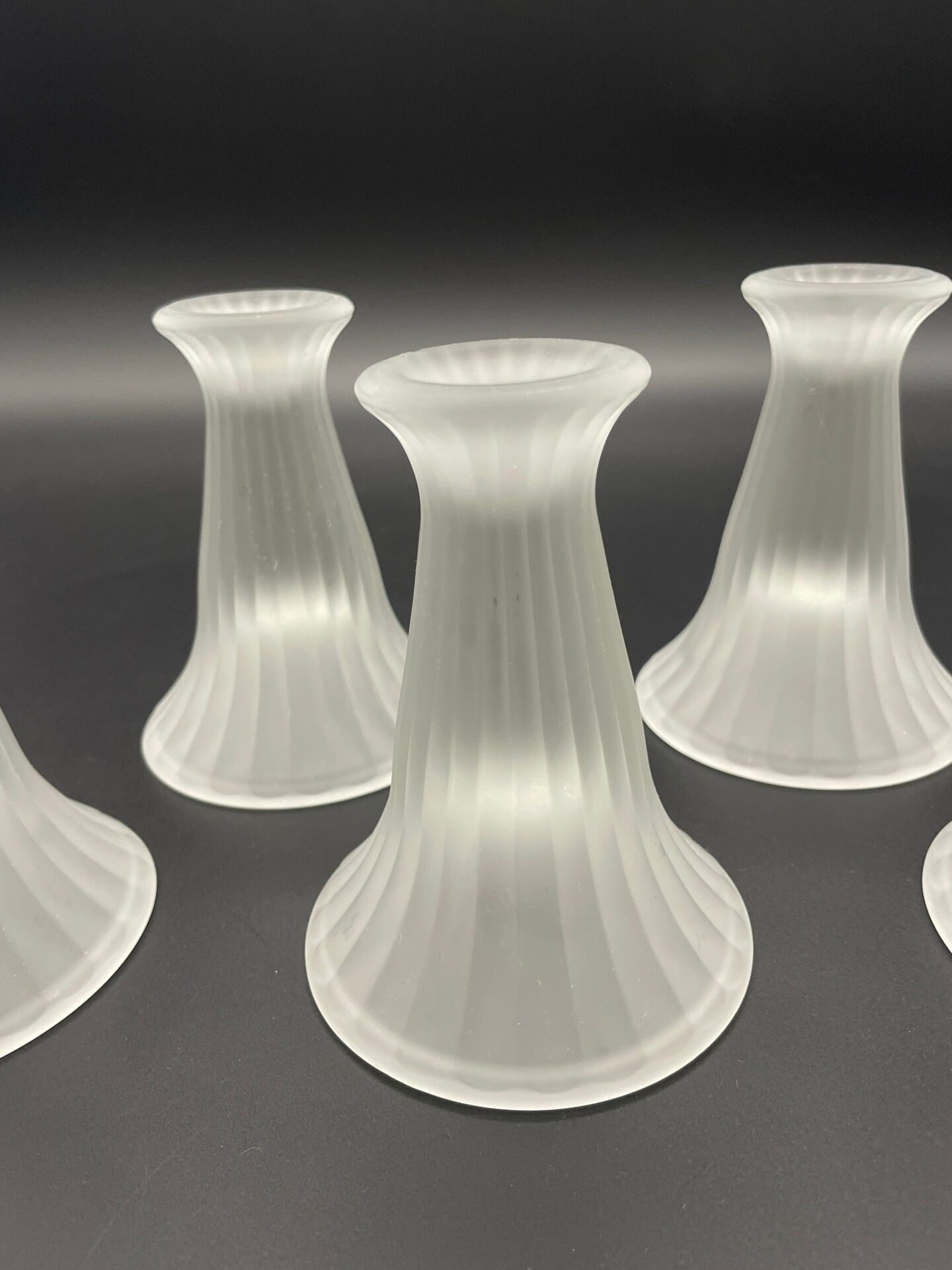 Ensemble de 5 bougeoirs réversibles en verre satiné