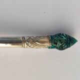 Set of boxed silver teaspoons