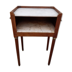 Table de chevet style